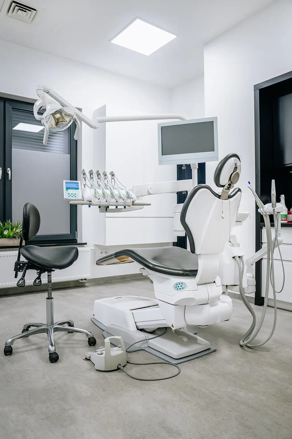 Wyposażenie gabinetu MG Stomatologia w Pile - zdjęcie 1